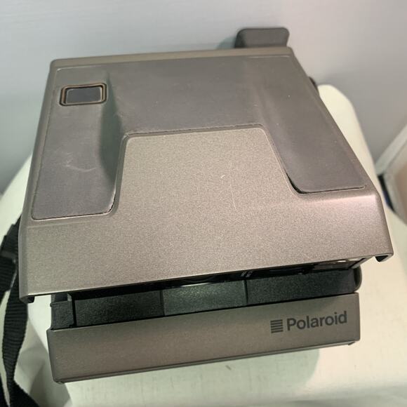Polaroid Spectra System With Adjustable Strap Instant Film Camera TESTED - Picture 2 of 8